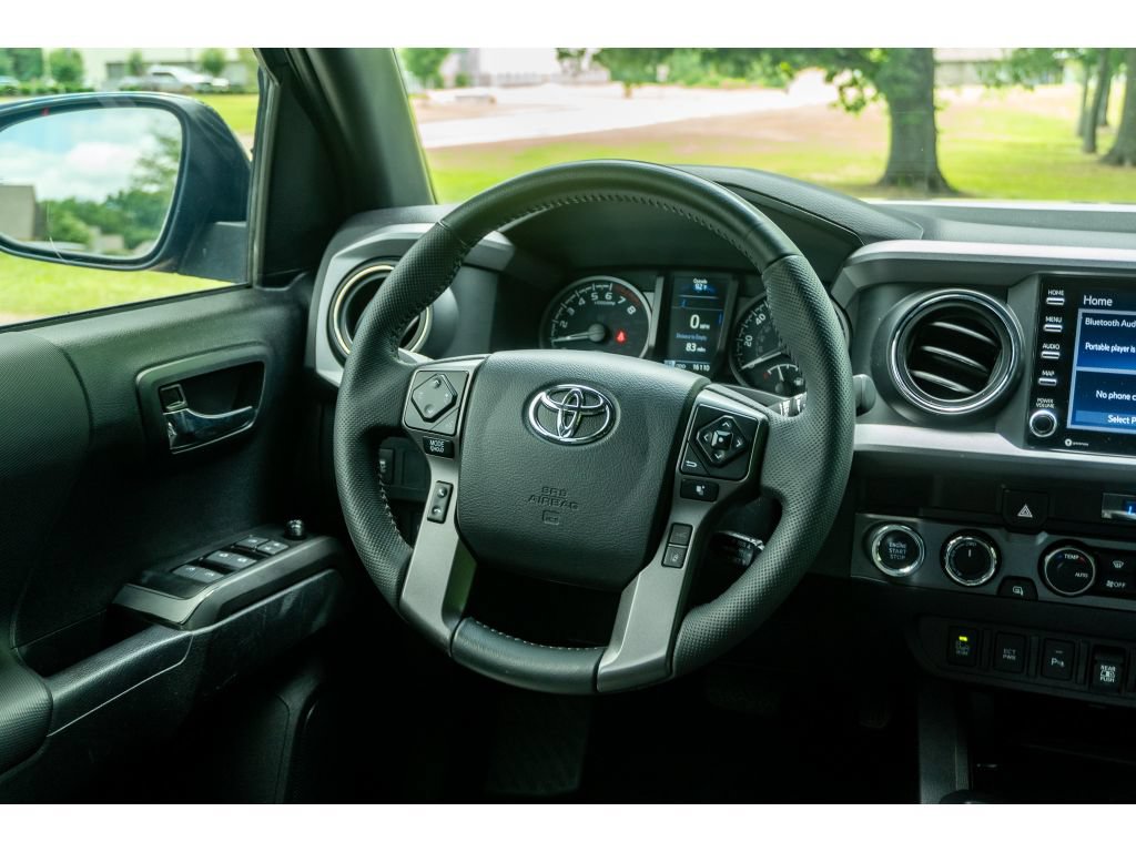 Used 2023 Toyota Tacoma TRD Off-Road w/ Technology Package AWD/4WD image 19