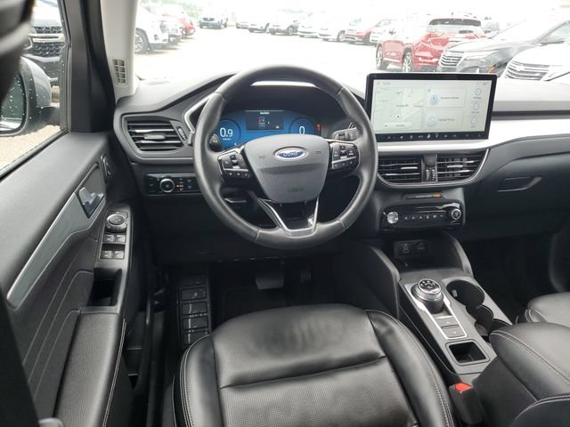Used 2024 Ford Escape Platinum AWD/4WD image 13