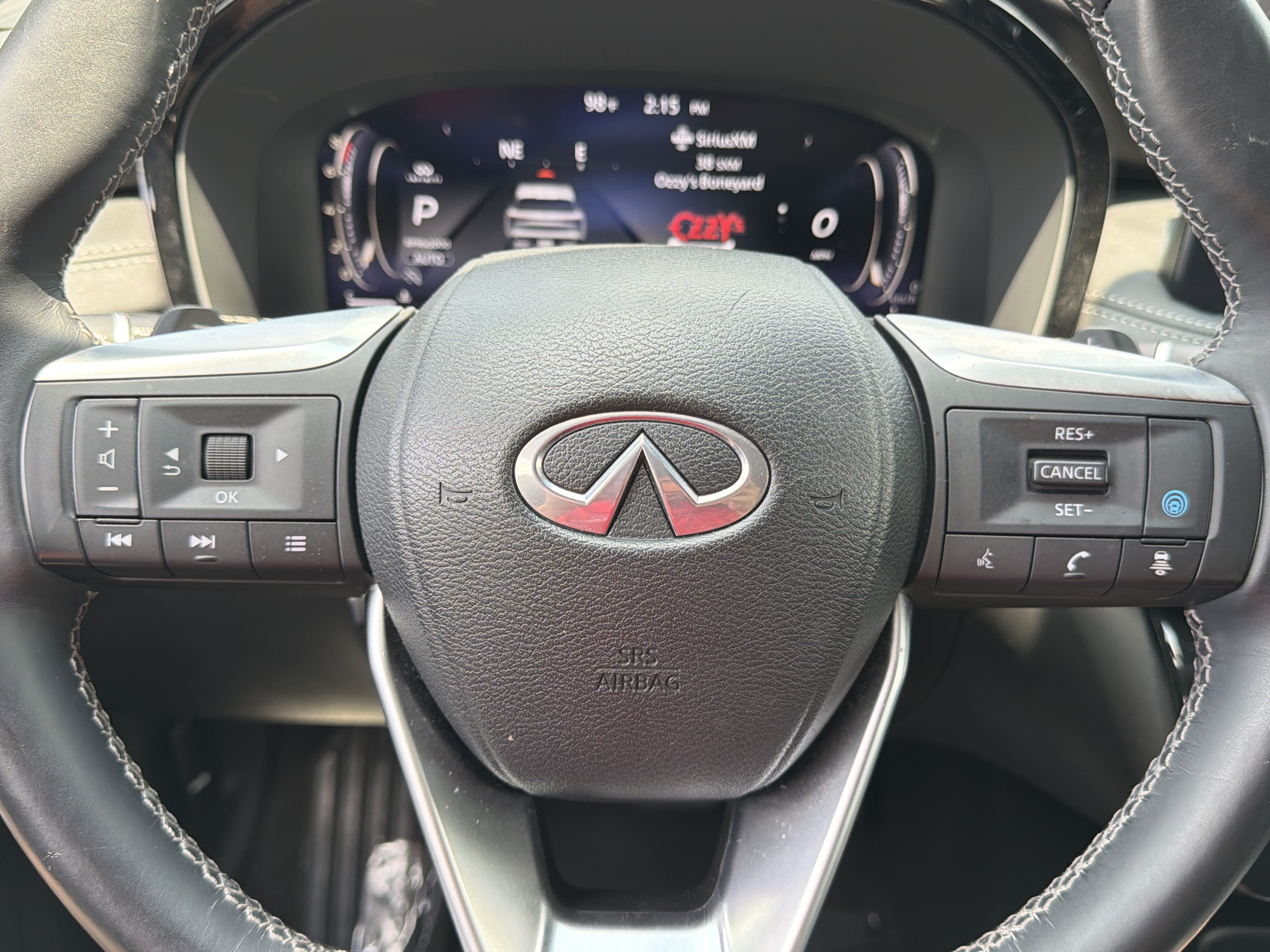 Used 2023 INFINITI QX60 Sensory w/ Vision Package AWD/4WD image 10