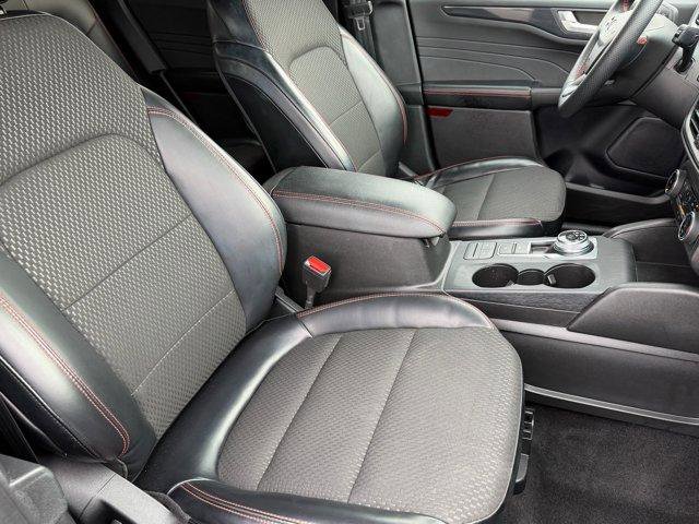 Used 2024 Ford Escape ST-Line image 11