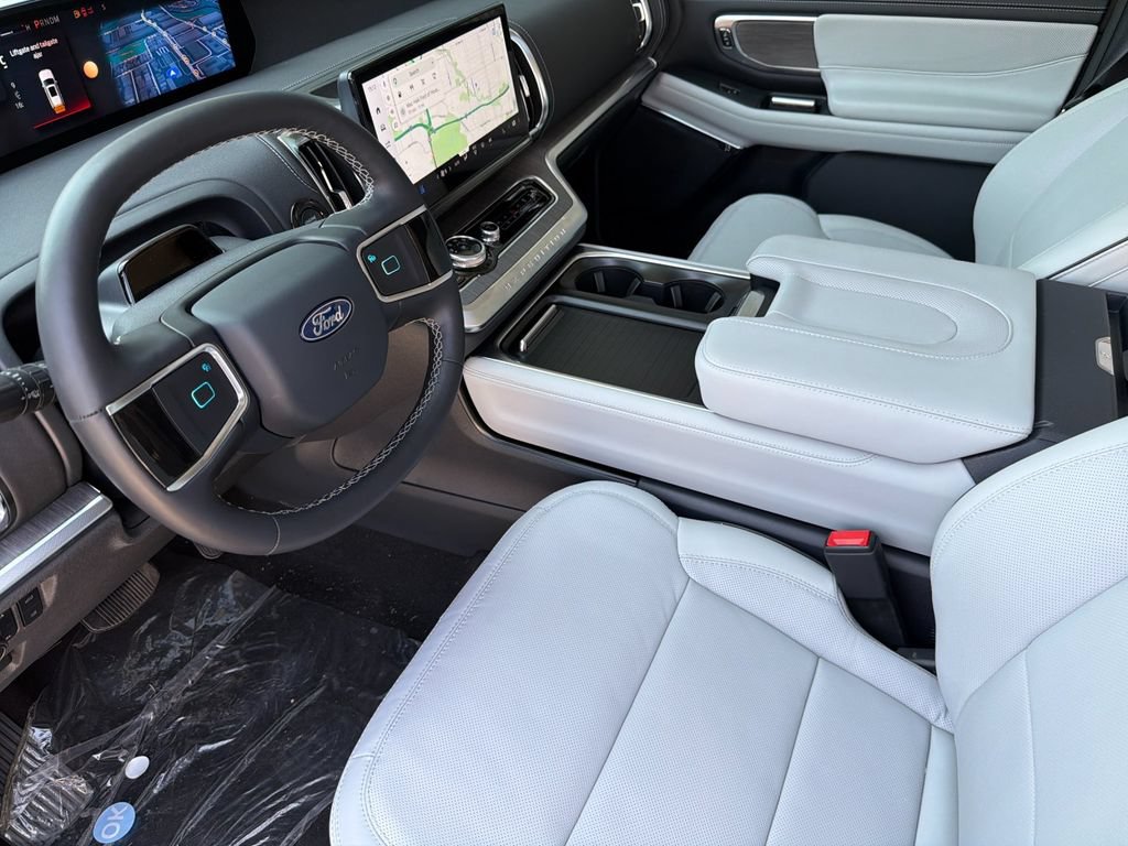 New 2026 Ford Expedition Max Platinum w/ Platinum Ultimate Package AWD/4WD image 9