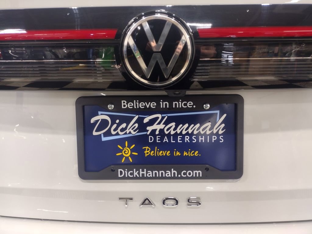 New 2025 Volkswagen Taos SE image 15