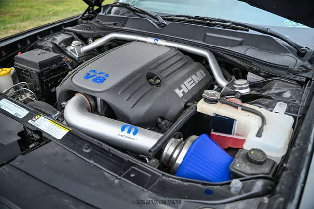 Used 2010 Dodge Challenger R/T w/ Mopar 10 Pkg RWD image 19