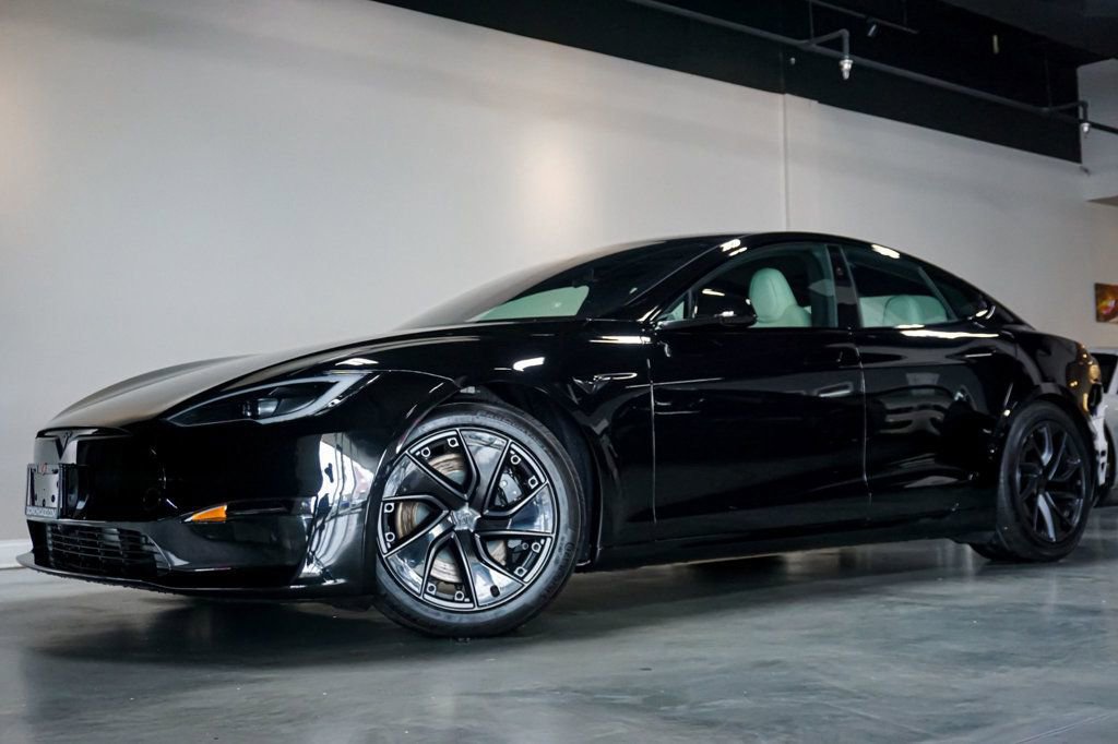 Used 2026 Tesla Model S AWD/4WD image 1