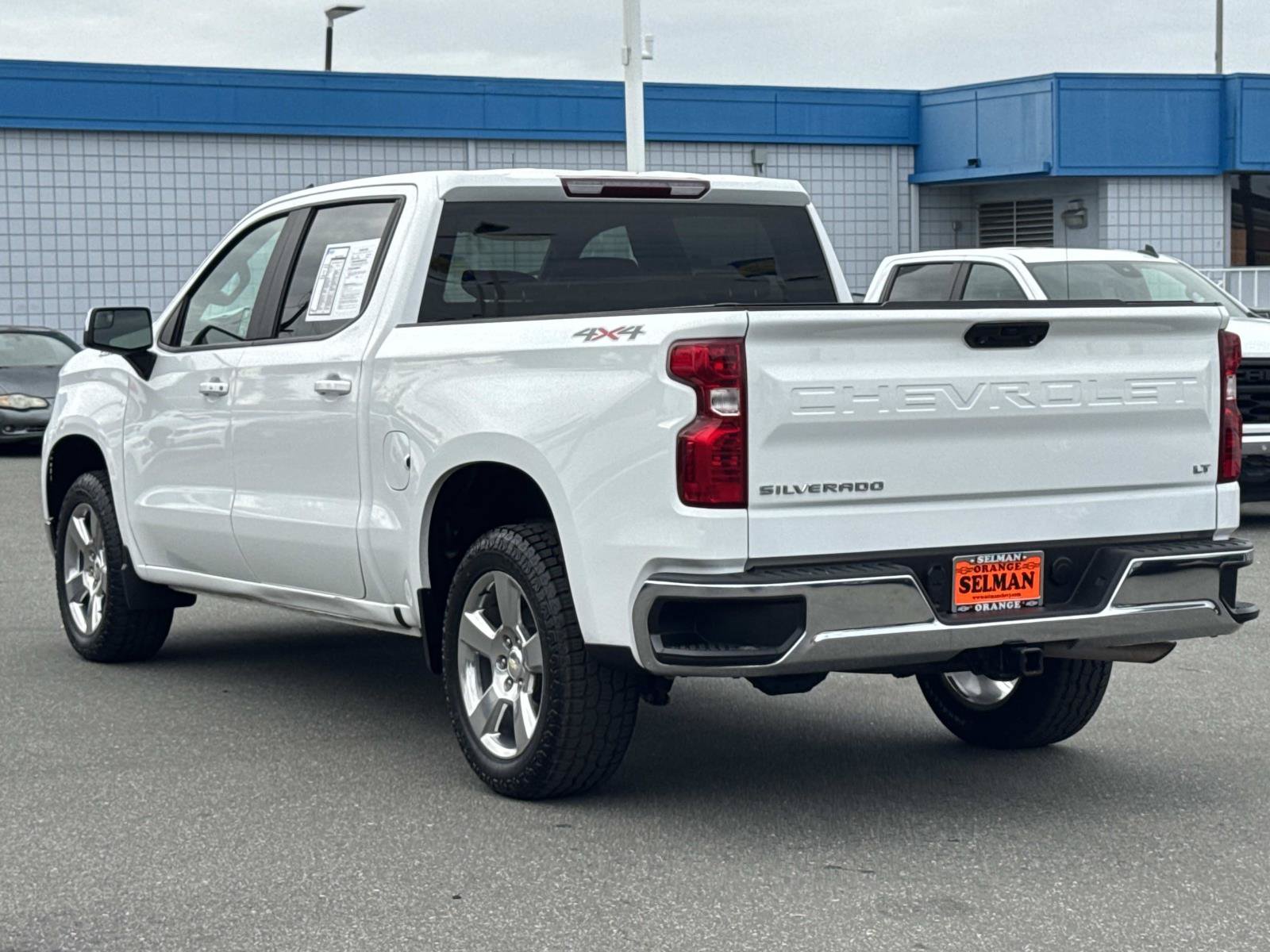 Used 2022 Chevrolet Silverado 1500 LT AWD/4WD image 7