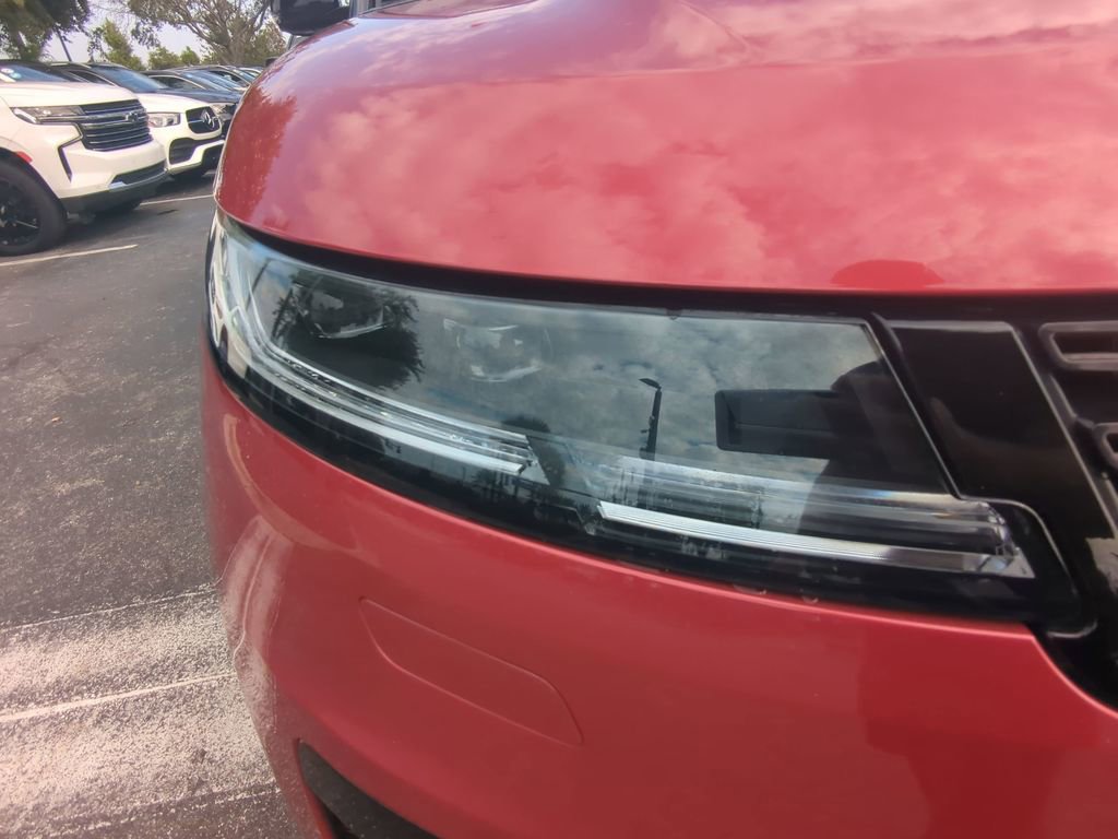 Used 2023 Land Rover Range Rover Sport SE Dynamic image 22