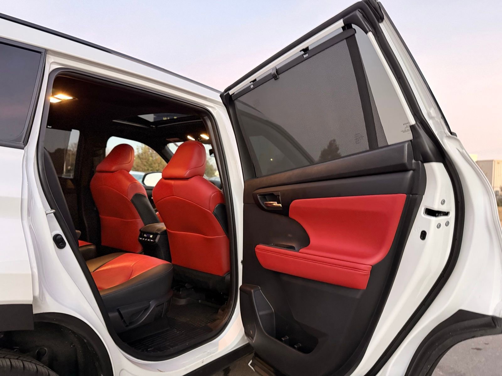 Used 2023 Toyota Highlander XSE image 20