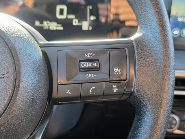 Used 2025 Nissan Kicks SV w/ Illumination Package image 27