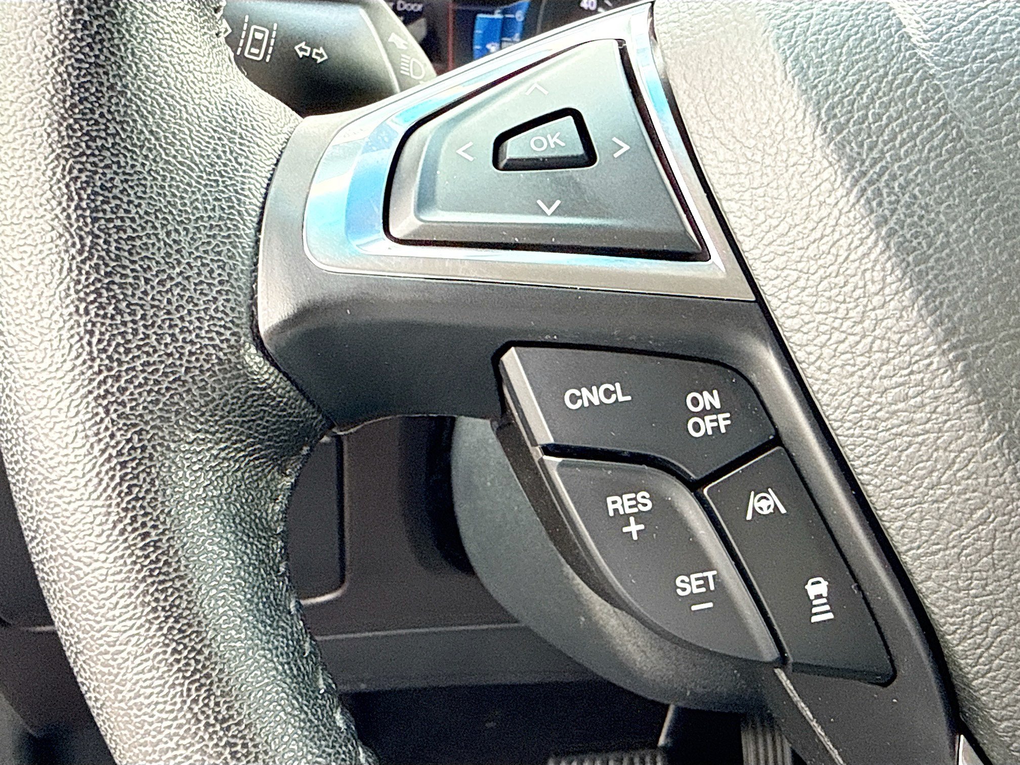 Used 2019 Ford Edge SEL w/ Equipment Group 201A FWD image 37