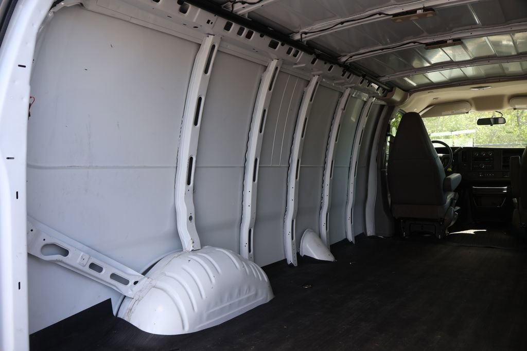 Used 2025 Chevrolet Express 2500 Extended w/ Driver Convenience Package image 45