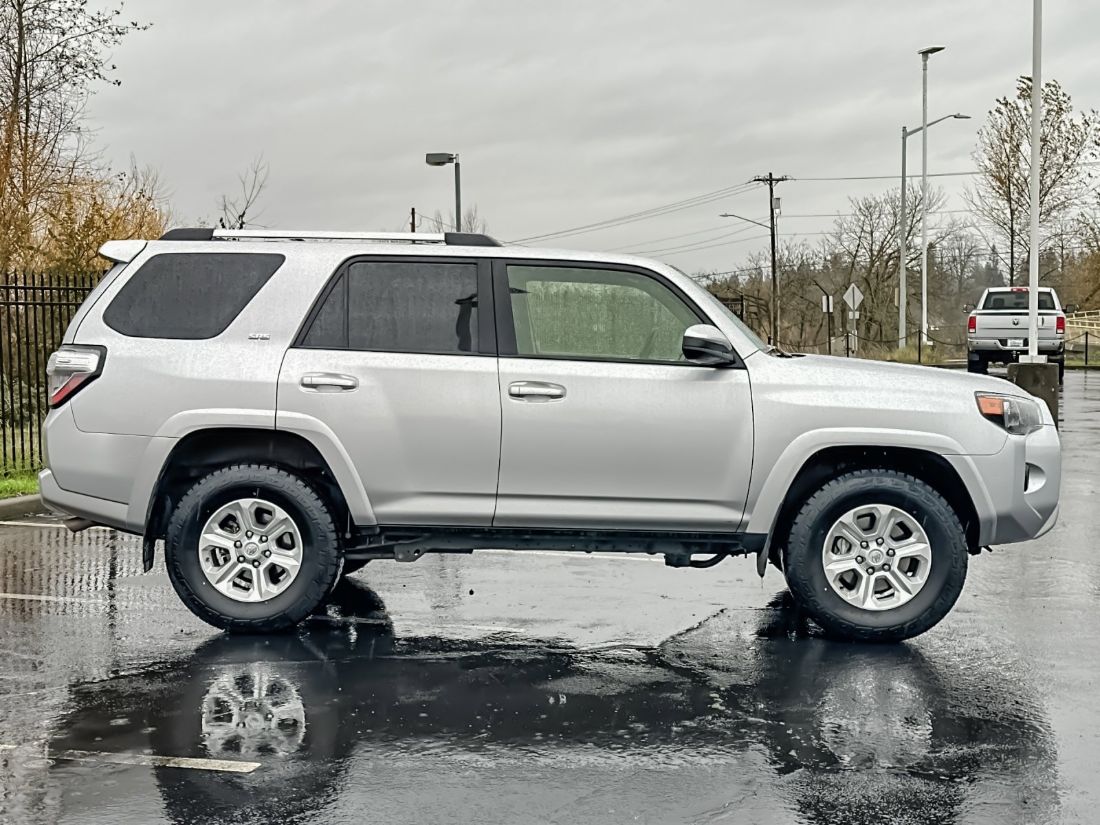 Used 2024 Toyota 4Runner SR5 image 3