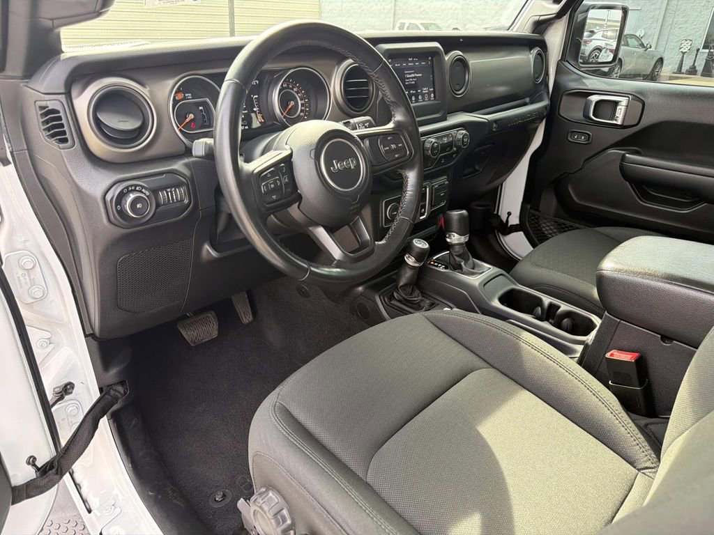 Used 2021 Jeep Wrangler Sport S image 19