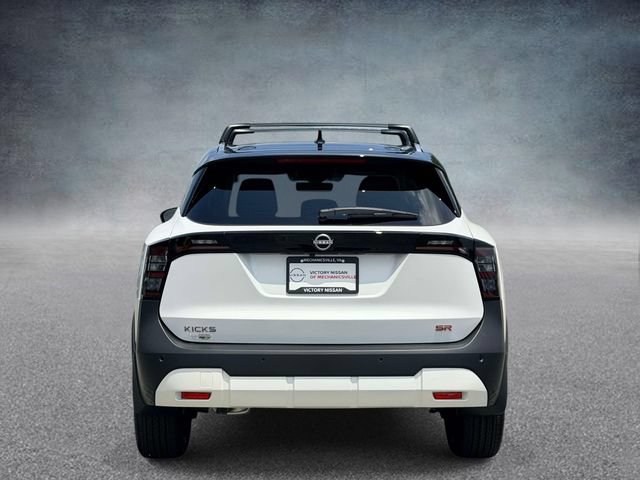 New 2026 Nissan Kicks SR w/ Interior Electronics Package FWD image 3