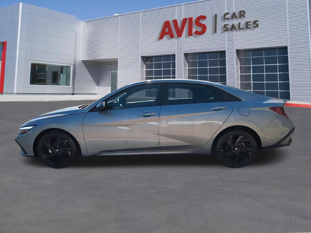 Used 2026 Hyundai Elantra Sport FWD image 10