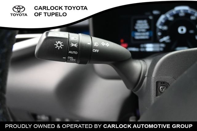 Used 2024 Toyota Tundra Platinum AWD/4WD image 22