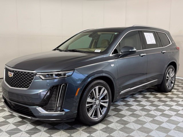 Used 2020 Cadillac XT6 Premium Luxury w/ Platinum Package FWD image 2