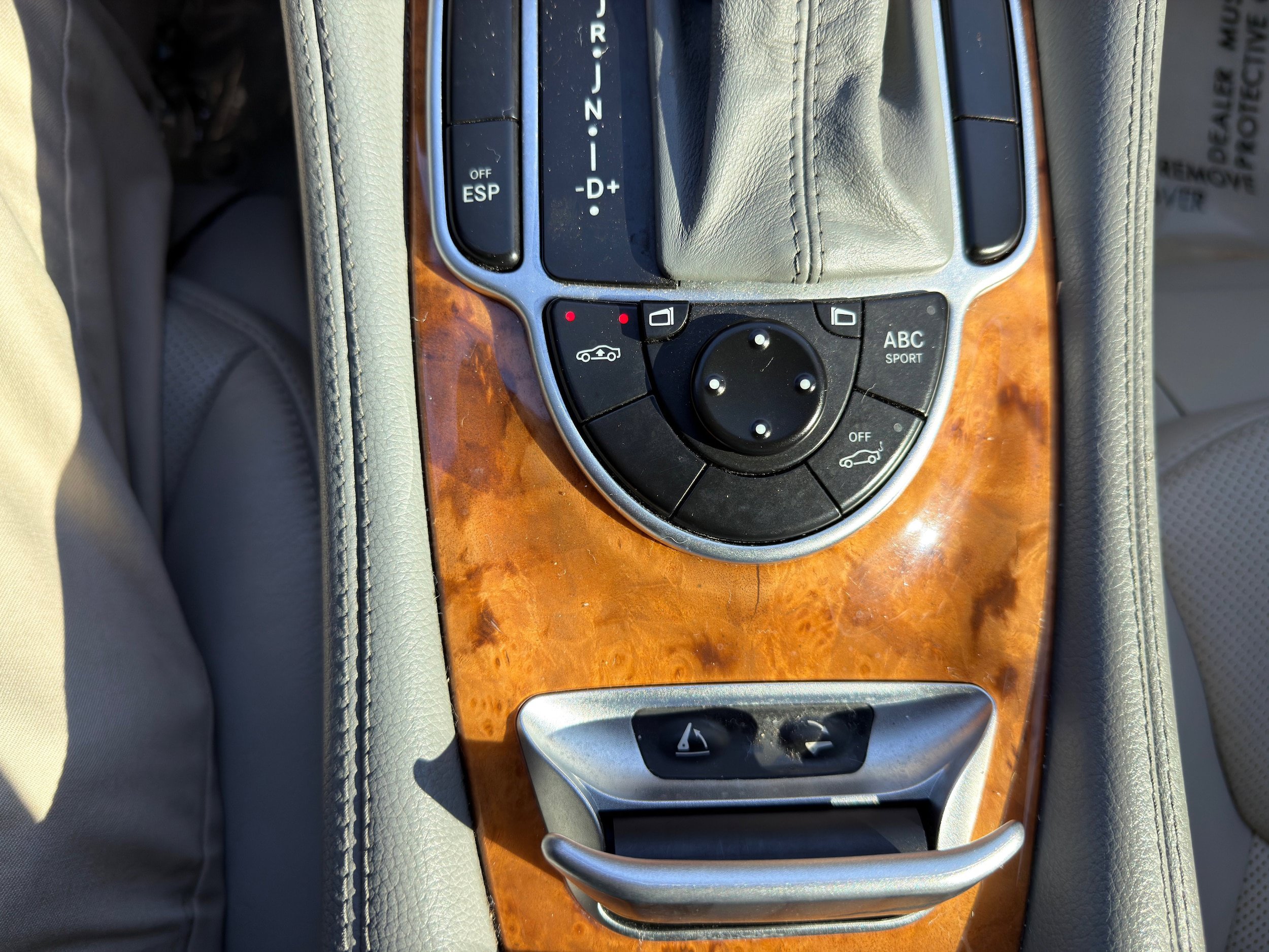 Used 2007 Mercedes-Benz SL 550 image 46