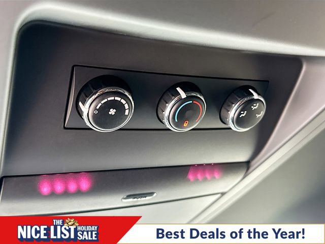 Used 2014 Dodge Grand Caravan SXT image 24