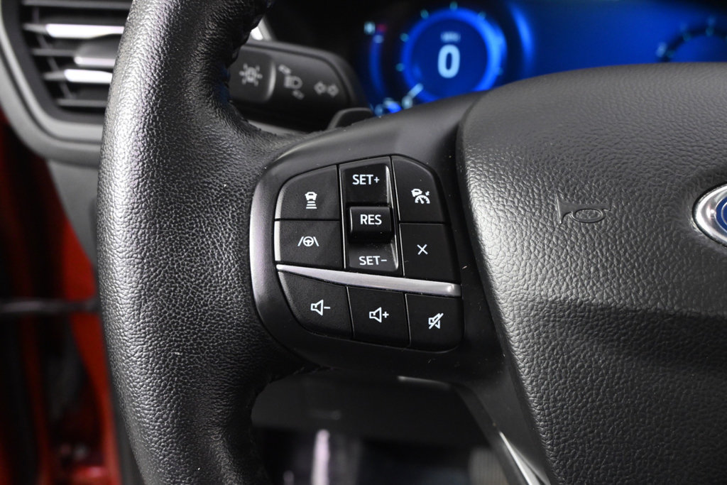 Used 2020 Ford Escape Titanium AWD/4WD image 33