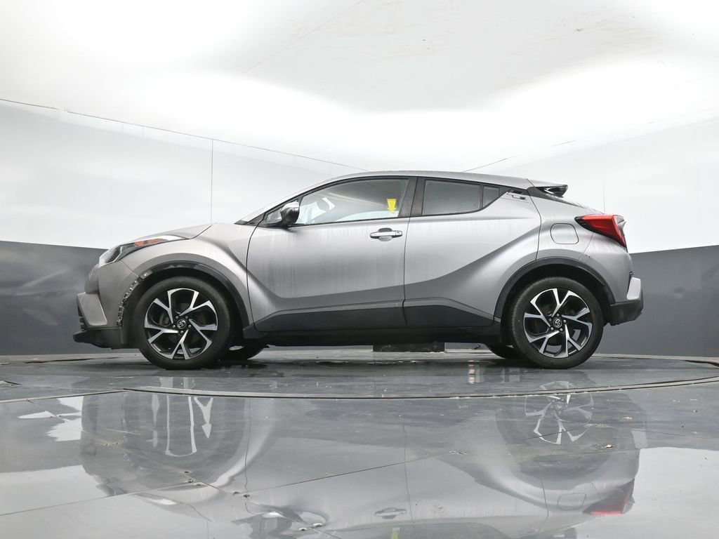 Used 2019 Toyota C-HR image 38