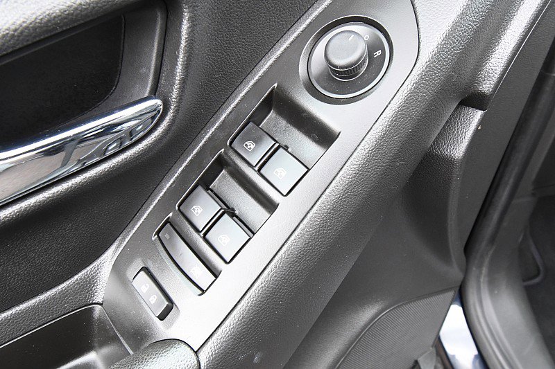 Used 2021 Chevrolet Trax LT FWD image 9