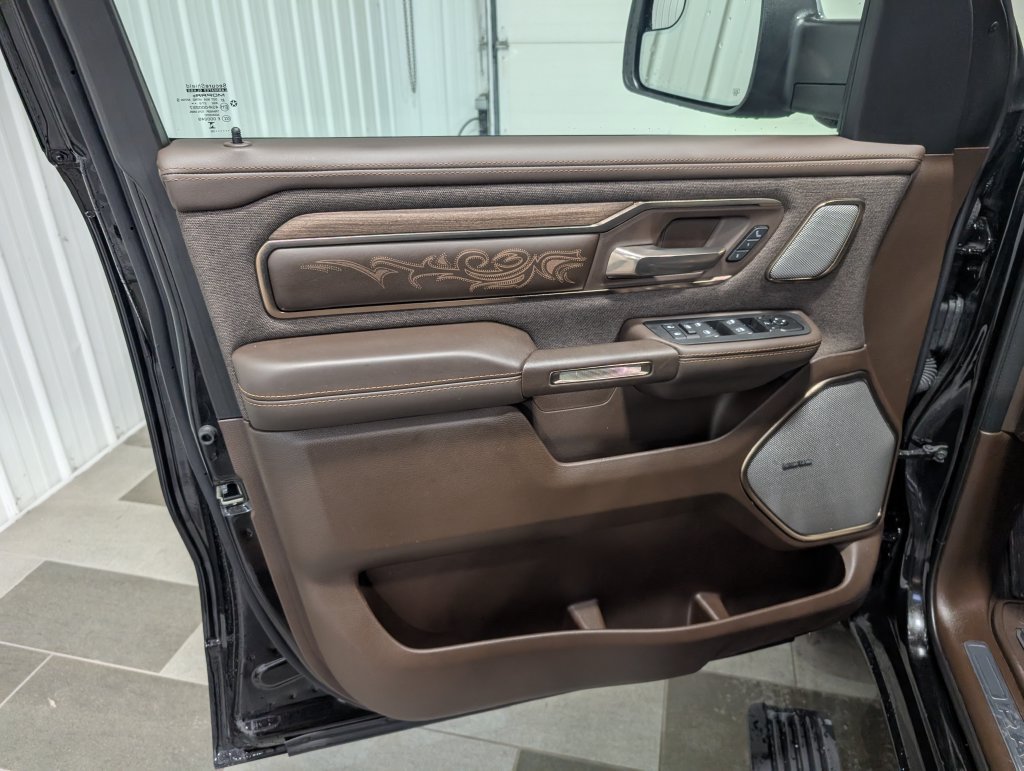 Used 2026 RAM 1500 Limited AWD/4WD image 14