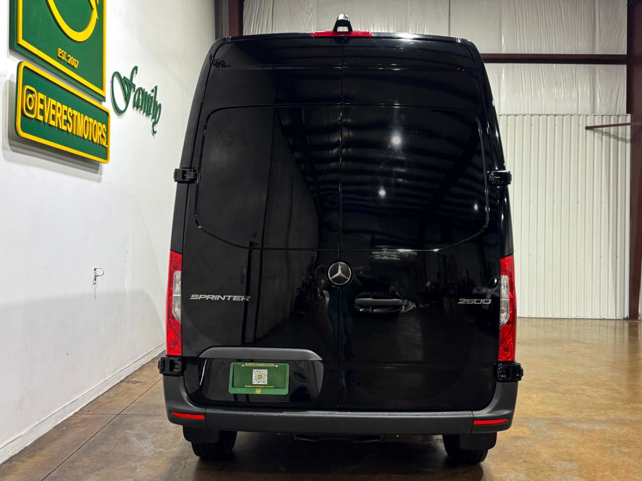 Used 2023 Mercedes-Benz Sprinter 2500 image 6