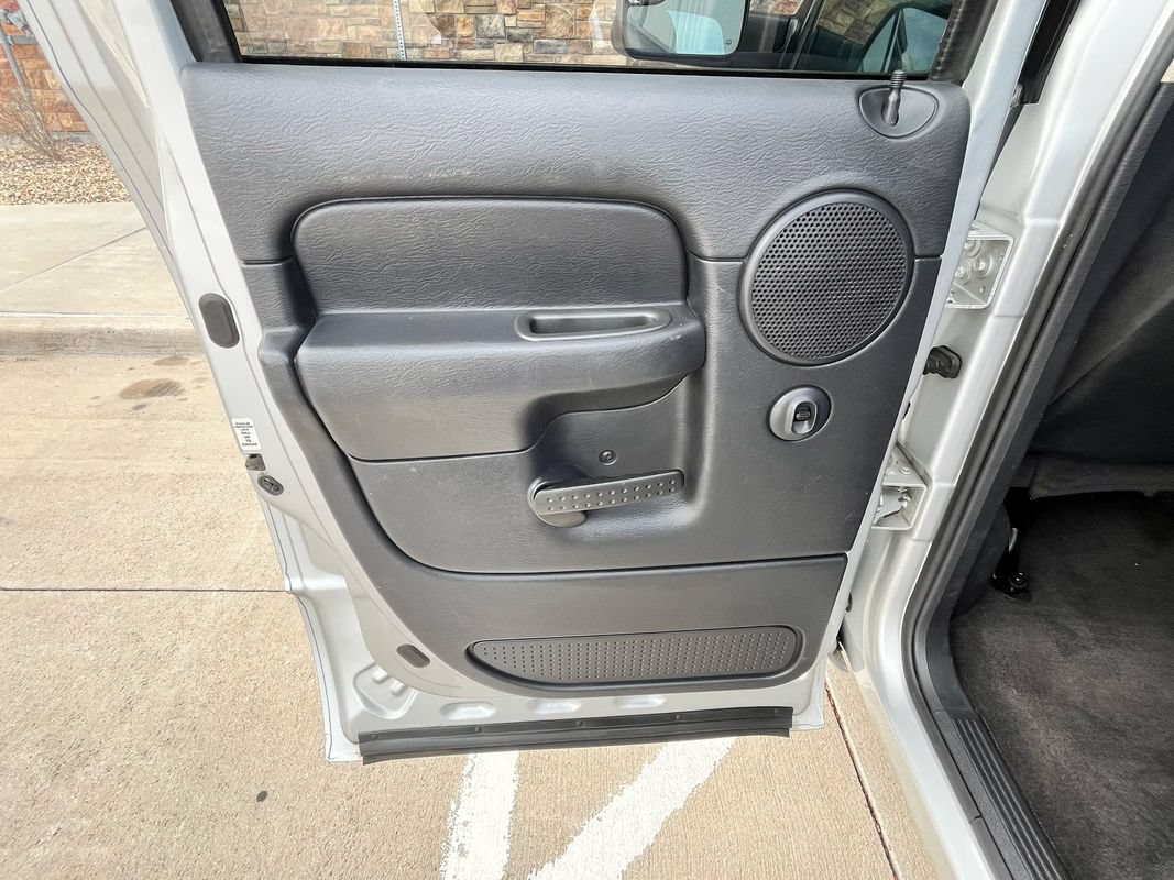 Used 2003 Dodge Ram 3500 Truck ST RWD image 16