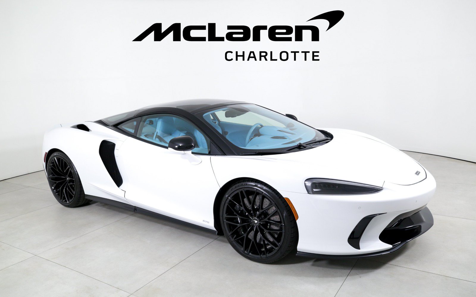 Used 2025 McLaren GTS RWD image 2