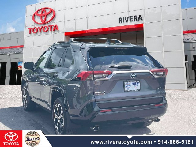 Used 2024 Toyota RAV4 XSE w/ Weather Package AWD/4WD image 9