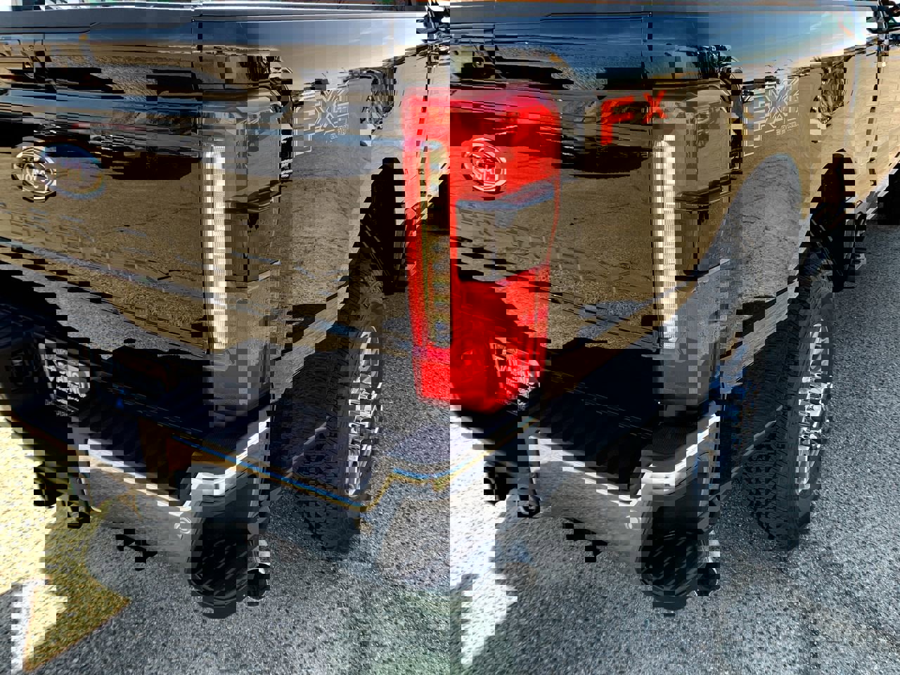 New 2025 Ford F250 Lariat w/ Lariat Ultimate Package image 40