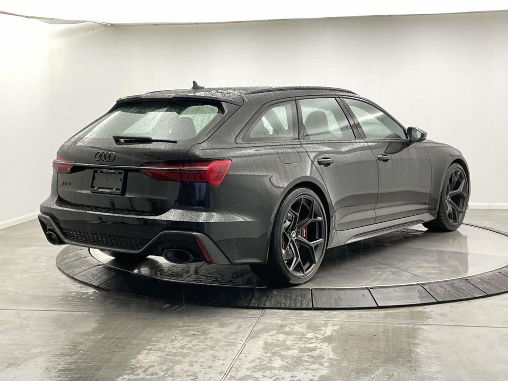 New 2025 Audi RS 6 performance image 7
