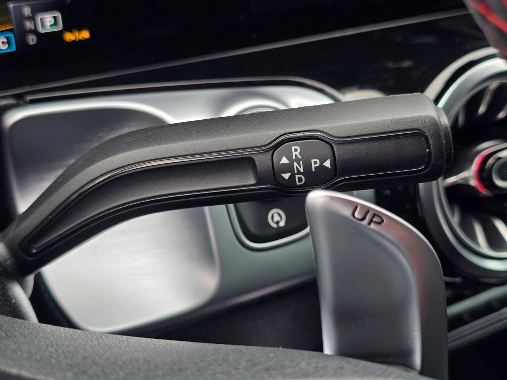 Used 2022 Mercedes-Benz GLB 35 AMG 4MATIC image 17