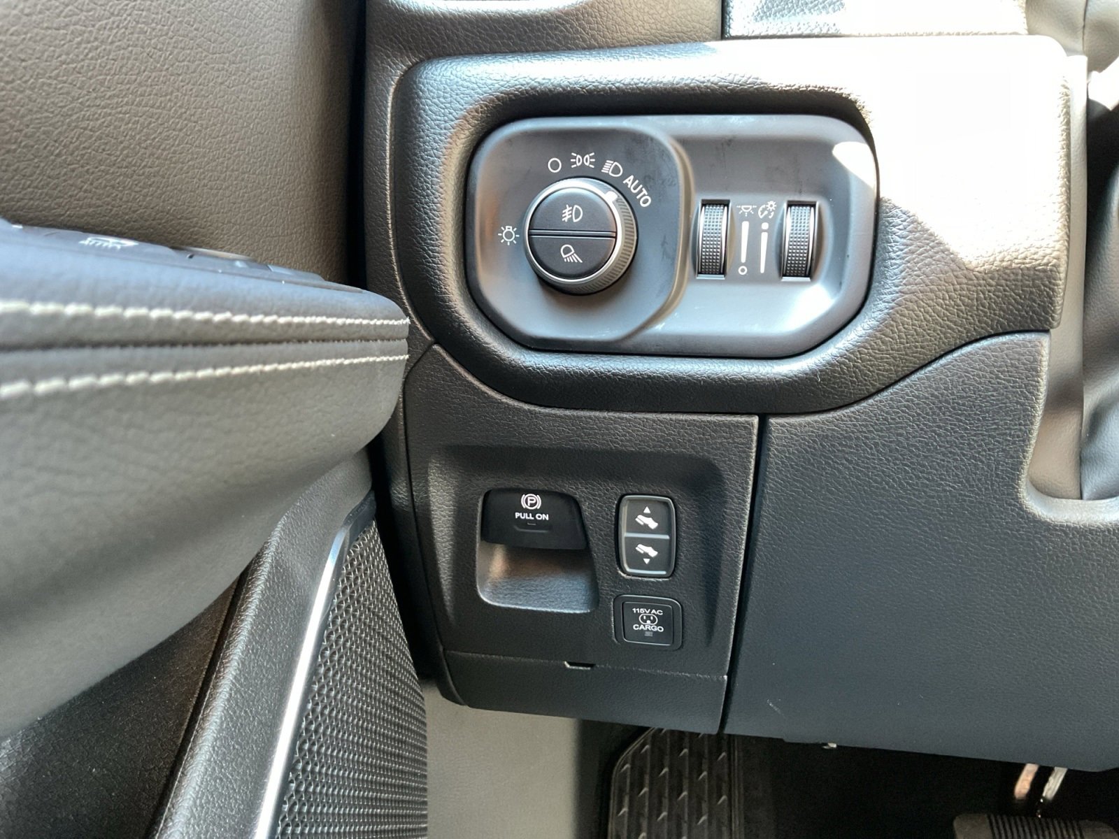 New 2026 RAM 1500 Laramie w/ Sport Appearance Package image 21