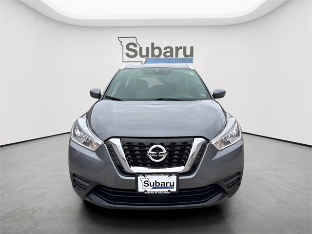 Used 2020 Nissan Kicks SV image 2