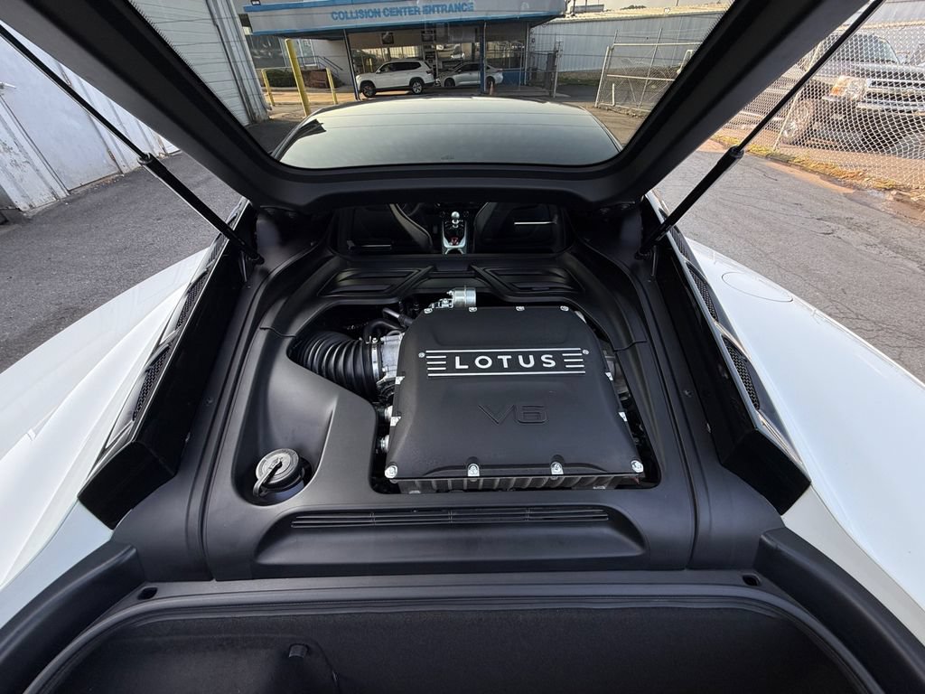 Used 2025 Lotus Emira RWD image 20