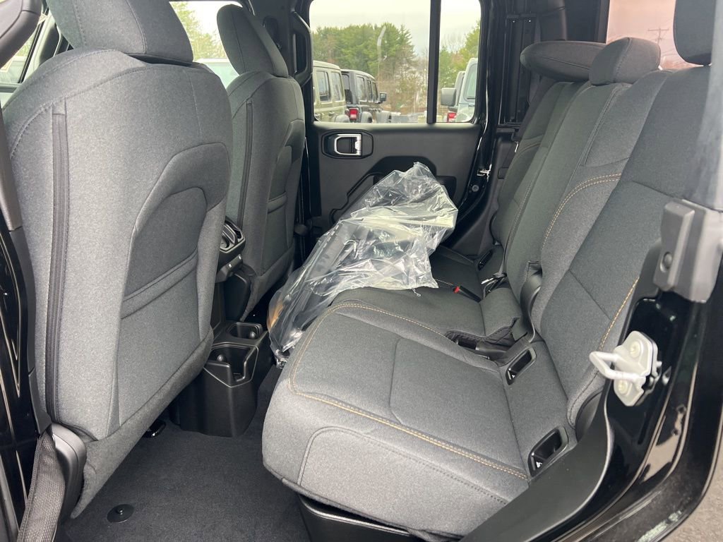 New 2026 Jeep Gladiator Sport image 17