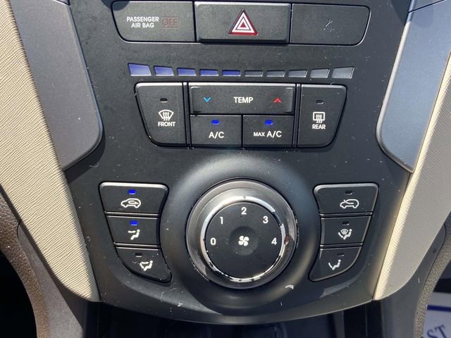 Used 2015 Hyundai Santa Fe Sport FWD image 19
