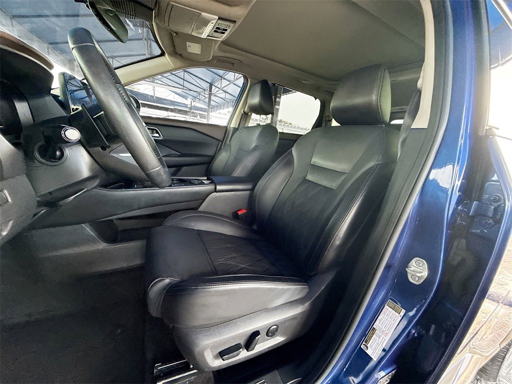 Used 2023 Nissan Rogue Platinum w/ Platinum Premium Package image 23