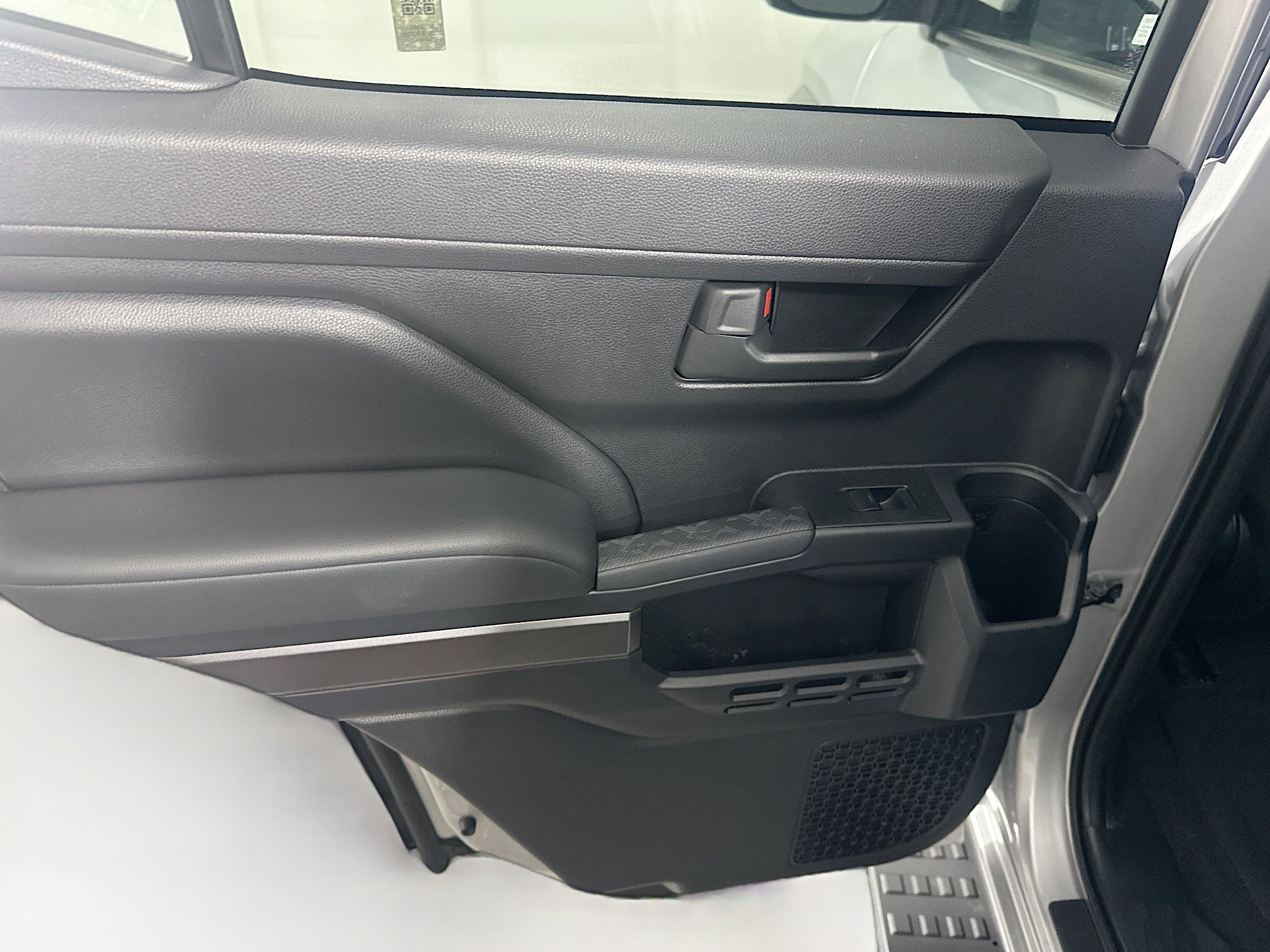 Used 2025 Toyota 4Runner SR5 image 26