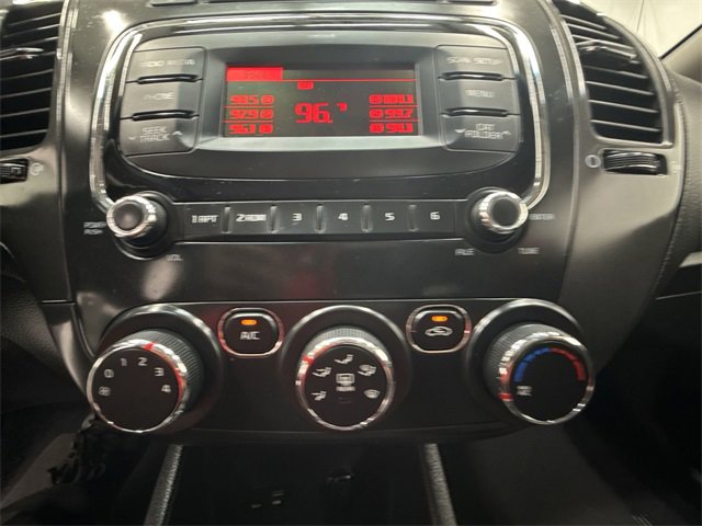 Used 2018 Kia Forte LX image 17