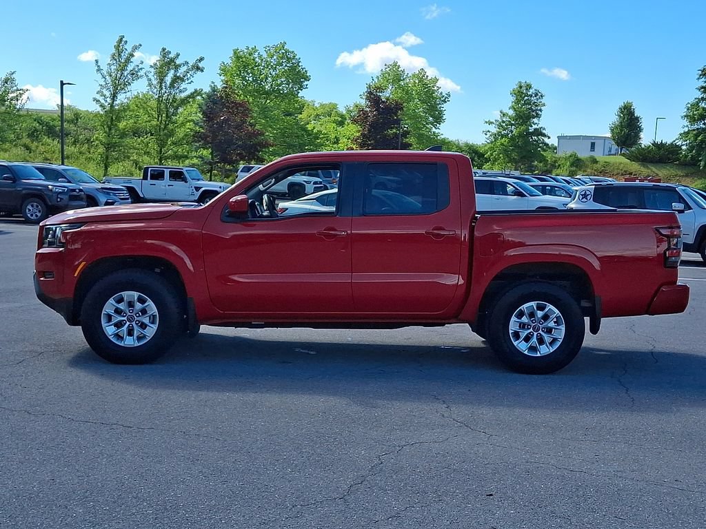Used 2024 Nissan Frontier SV AWD/4WD image 6