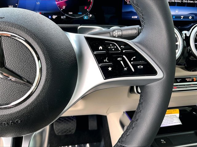 New 2026 Mercedes-Benz GLB 250 image 21