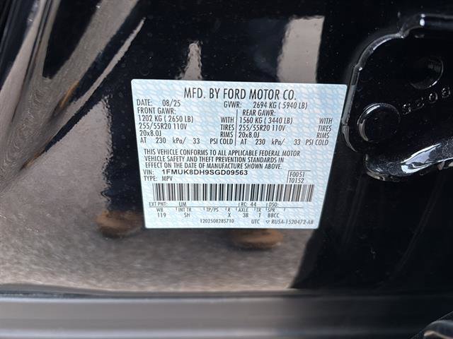 New 2025 Ford Explorer Active w/ Active Comfort Package image 20