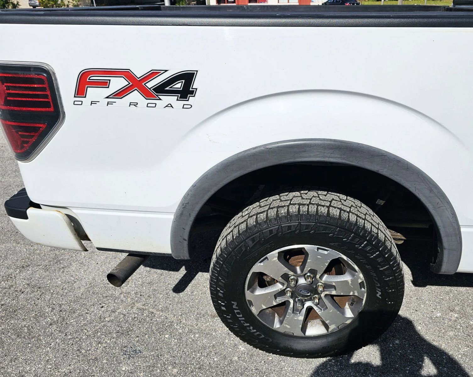 Used 2014 Ford F150 FX4 w/ Equipment Group 402A Luxury image 18