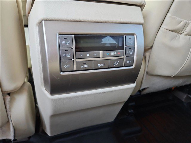 Used 2014 Lexus GX 460 w/ Premium Package AWD/4WD image 18