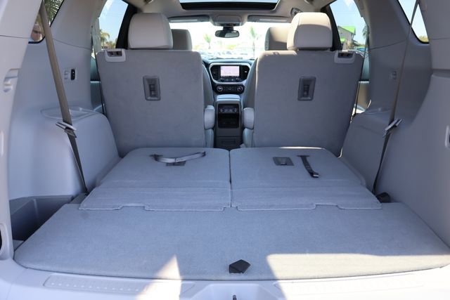 Certified 2022 GMC Acadia SLT w/ Technology Package image 22