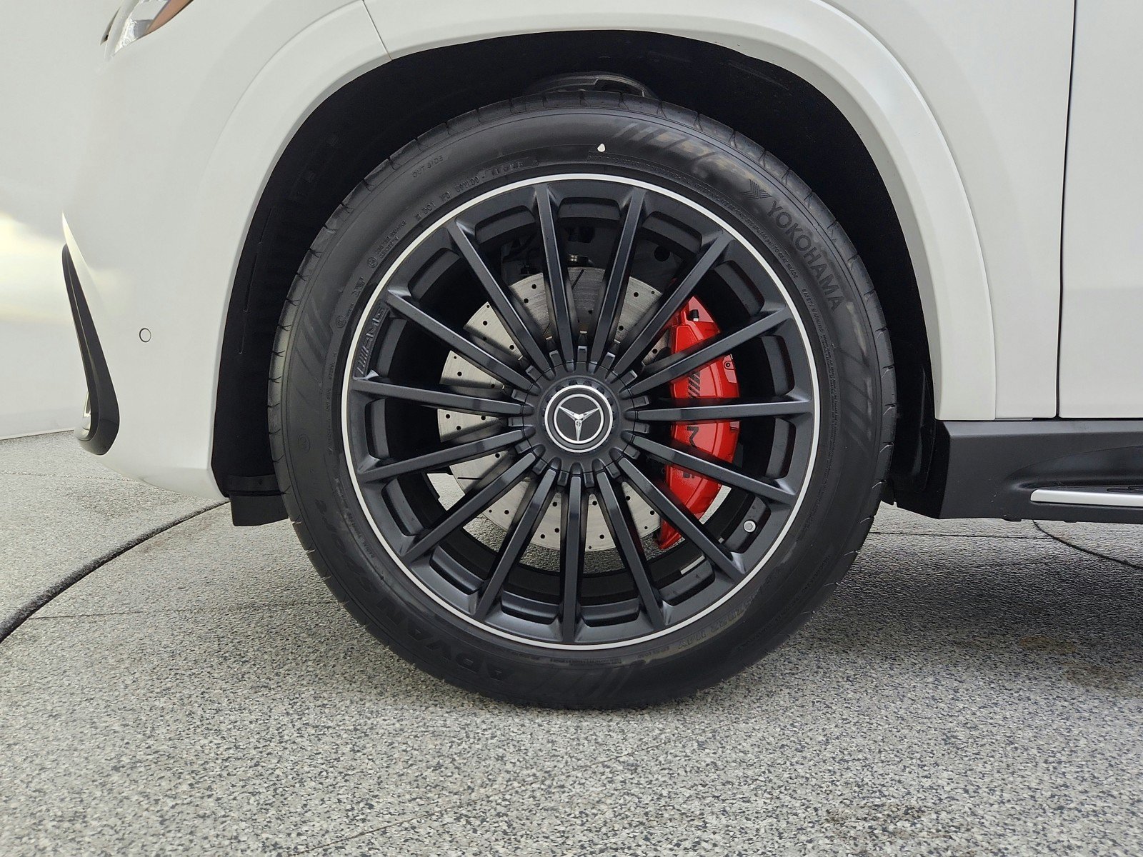 New 2026 Mercedes-Benz GLS 63 AMG 4MATIC image 25