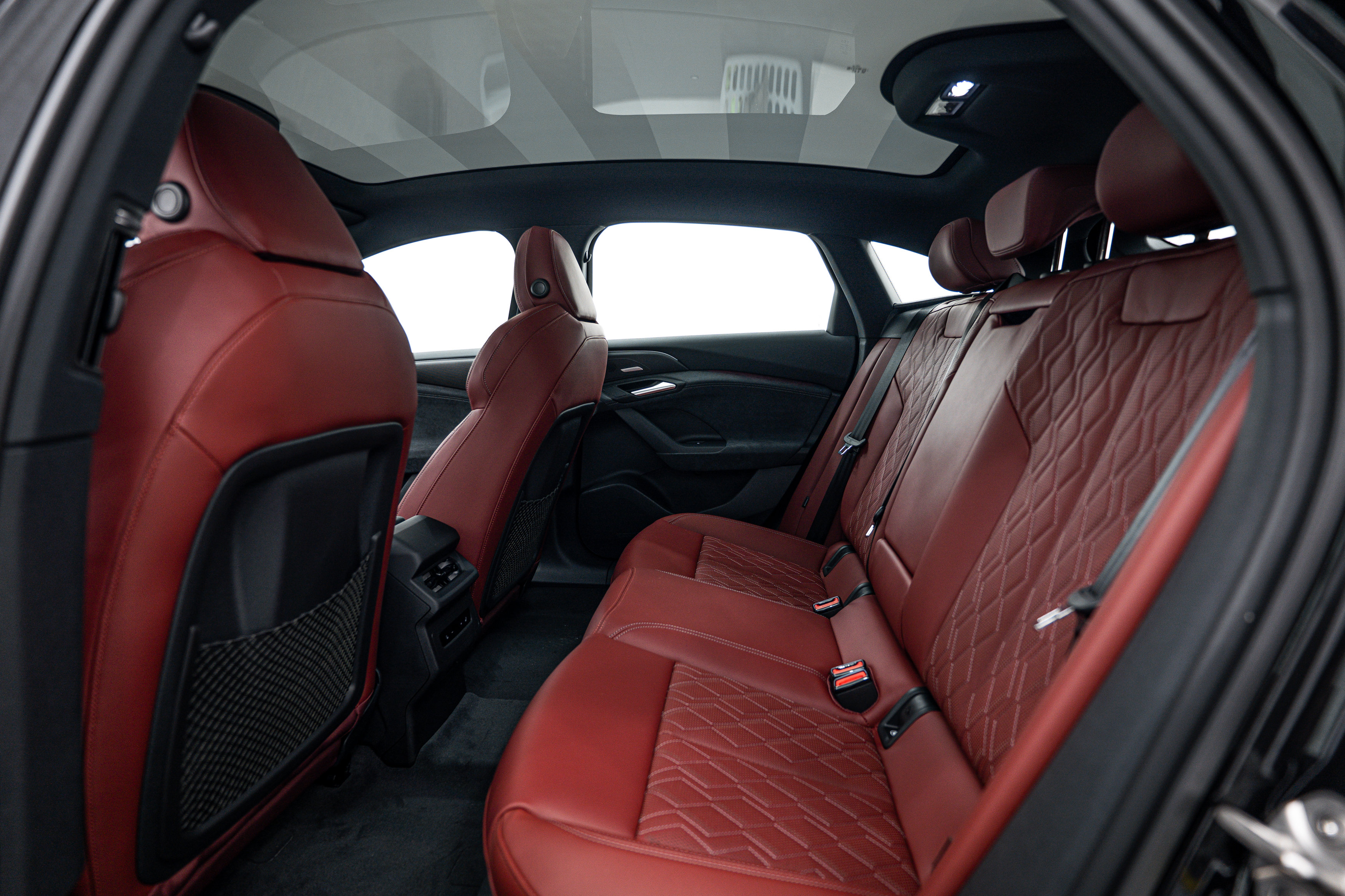 New 2025 Audi S6 e-tron Premium Plus image 18