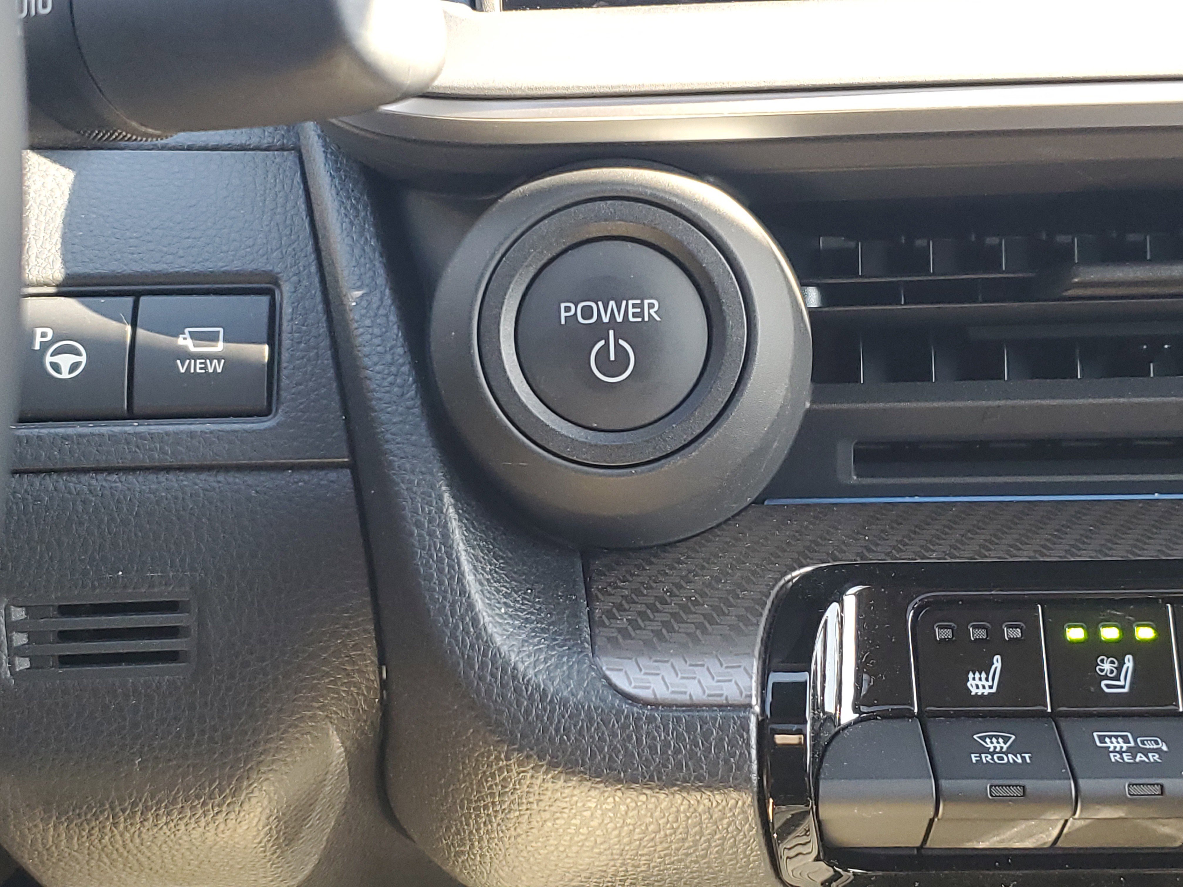 Certified 2025 Toyota Prius Limited image 32
